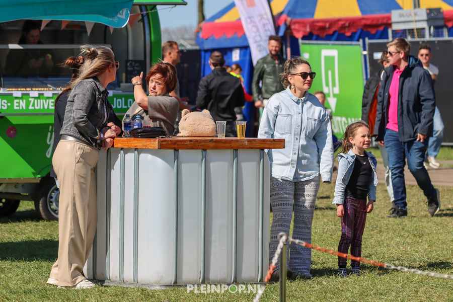 Sfeer Pleinpop Zondag (142)